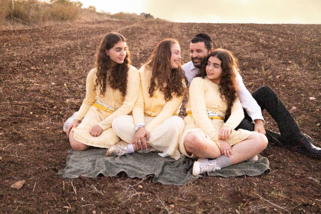 בת מצווה צילומי חוץ תאומות